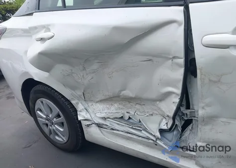 2016 Toyota Prius Two из США, поврежденный, VIN JTDKBRFU6G3015824